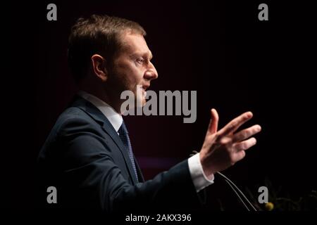 Dresde, Allemagne. 10 janvier, 2020. Michael Kretschmer (CDU), premier ministre de Saxe, parle aux invités lors d'une réunion de l'an dans le musée allemand de l'hygiène. La devise de la réception est "Ensemble pour la Saxe". Credit : Sebastian Kahnert/dpa-Zentralbild/dpa/Alamy Live News Banque D'Images