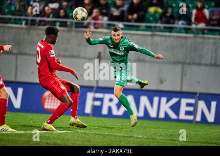 Fürth, Allemagne. 10 janvier, 2020. Jeu d'essai-mer : Greuther Fürth vs FC Bayern Amateure de Fürth, Allemagne. Bauer # 38 Headball. Peter Kotzur/Alamy Live News Banque D'Images