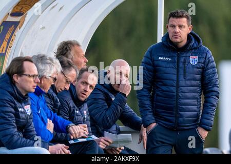 COIN, 10-01-2020, football, , de l'Eredivisie néerlandaise, saison 2019-2020, PEC Zwolle coach John Stegeman, pendant le match PEC Zwolle - Standard de Liège, Banque D'Images