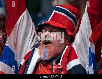 Trondheim, Norvège. 10 janvier, 2020. Handball : Championnat d'Europe, la Norvège - la Bosnie-Herzégovine, premier tour, Groupe D, Journée 1. Un ventilateur de la Norvège à la vôtre à la tribune. Crédit : Robert Michael/dpa-Zentralbild/dpa/Alamy Live News Banque D'Images