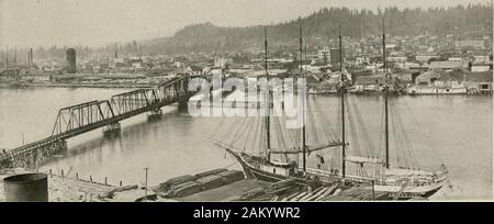 Puget Sound et l'ouest de l'État de Washington ; villes--communes--scenery . À l'EST DE LA RUE HERON. ABERDEENHeron, une amende bien large artère pavée, avec bâtiments hansome sur chaque côté, est l'entreprise principale rue de la ville.. Une SECTION DE LA VILLE D'ABERDEEN La vue montre quelque chose du front de mer le long de la rivière Chehalis. Il y a seize kilomètres de front de mer et l'utilisation docksin et disponible pour les sites de fabrication et d'expédition sur les rivières Chehalis et Wishkah. 154 Western Washington et Puget Sound Banque D'Images