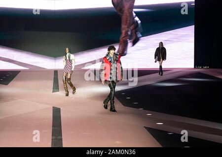 Milano, Italie. 10 janvier, 2020. DSQUARED2 Automne/Hiver 2020/2021 de piste à Milan Fashion Week d'hommes Janvier 2020 - Milan, Italie 10/01/2020 | Crédit dans le monde entier d'utilisation : dpa/Alamy Live News Banque D'Images