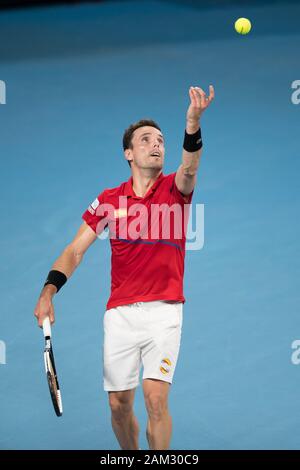 Sydney, Australie. 11Th Jan, 2020. Roberto Bautista Agut d'Espagne sert pendant la demi-finale de la Coupe de l'ATP 2020 à l'Arène Ken Rosewall, Sydney, Australie, le 11 janvier 2020. Photo de Peter Dovgan. Credit : UK Sports Photos Ltd/Alamy Live News Banque D'Images