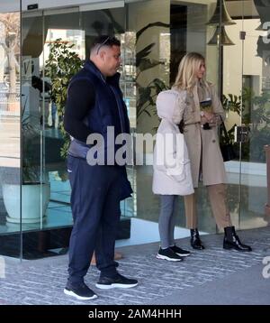 Malaga, Espagne. 11Th jan 2020. Le joueur brésilien Ronaldo Nazario est en visite dans la ville de Malaga qui est venu avec sa petite amie Marie d'isolation et de ses deux filles de le match de la coupe du roi, dont il est le président et principal actionnaire Valladolid CF face au FC de Marbella. Credit : Lorenzo Carnero/ZUMA/Alamy Fil Live News Crédit : ZUMA Press, Inc./Alamy Live News Banque D'Images