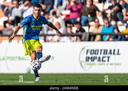 Marbella, Espagne. Jan 11, 2020 football, l'Eredivisie néerlandaise. saison, 2019-2020, Feyenoord player Marcos Senesi, pendant le match amical - Borussia Dortmund Feyenoord, Crédit : Pro Shots/Alamy Live News Banque D'Images