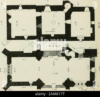 L'architecture domestique et de l'Écosse, du xiie au xviiie siècle . à savoir le 15centuryâas,les mêmes marques de maçons, au nombre de deux (seePig. 1255), doivent être trouvés sur les quatre piliers, et le style est le même, bien que dans les fenêtres de chaque transept diffèrent très considerablyin personnage, comme nous le verrons dans les détails. Sous la fenêtre du sud (Fig. 1254), à l'intérieur, est une empreinte, auquel, il est dit par des écrivains qui ont visé à Torphichen, le deadwere posées pendant l'enterrement. La durée de la pause en cours de quatrième période 134 â TORPHICHE Banque D'Images