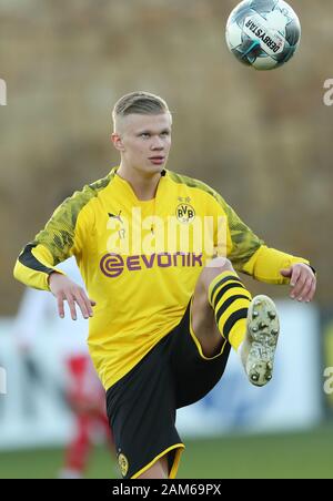 Marbella, Espagne. 11Th Jan, 2020. Soccer : Bundesliga, test match dans le camp d'entraînement au Marbella centre Football Stadium, le Borussia Dortmund - FSV Mainz 05. Credit : Friso Gentsch/dpa/Alamy Live News Banque D'Images