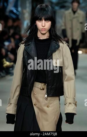 Milan, Italie. 11Th Jan, 2020. NEIL BARRETT Automne/Hiver 2020/2021 de piste à Milan Fashion Week d'hommes Janvier 2020 - Milan, Italie 11/01/2020 | Crédit dans le monde entier d'utilisation : dpa/Alamy Live News Banque D'Images