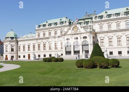 Vienne, Autriche - 18 septembre 2018 : façade sud du palais du Belvédère supérieur. Ce palais baroque a été construite en 1717-1723 comme résidence d'été pour Banque D'Images