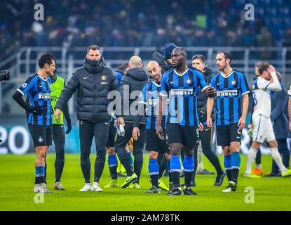 Milano, Italie, 10 mai 2020, romelu lukaku de l'Internazionale FC et l'équipe au cours de la vs Atalanta - Serie A soccer italien Championnat Hommes - LPS/crédit : Fabrizio Carabelli/Alamy Live News Banque D'Images