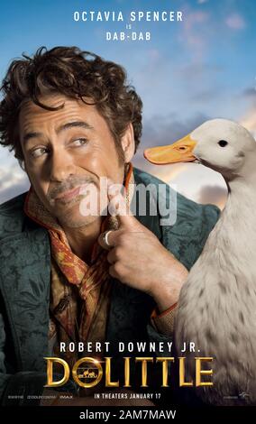 DATE DE SORTIE : Janvier 17, 2020 Title : Doolittle STUDIO : Universal Pictures Réalisateur : Stephen Gaghan RÉSUMÉ : un médecin découvre qu'il peut parler aux animaux. Avec : ROBERT DOWNEY JR. Comme le Dr John Dolittle affiches (crédit Image : © Universal Pictures/photos) Banque D'Images