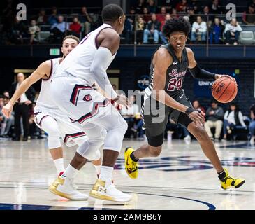 Moraga, CA États-Unis 11 janvier 2020. A. Santa Clara Broncos garde Jalen Williams (24) conduit au panier pendant le match de basket-ball NCAA pour Homme entre Santa Clara Broncos et les Gaels de Saint Mary 67-66 gagner au McKeon Pavilion Moraga Calif. Thurman James/CSM/Alay Live News Banque D'Images