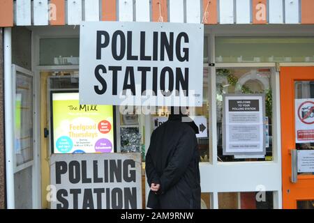 Une vue générale du Mill Community Center, a tourné la station de scrutin pour la journée, à Walthamstow, au nord-est de Londres, le jeudi 12 décembre. Le Royaume-Uni va voter pour la troisième élection générale du pays en moins de cinq ans. Avec: Atmosphère Où: Londres, Royaume-Uni Quand: 12 Déc 2019 Crédit: Jon Gillespie/Wenn Banque D'Images