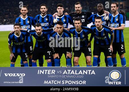 Milan, Italie - 11 janvier 2020: Les joueurs de FC Internazionale posent pour une photo d'équipe avant le match de football de Serie A entre FC Internazionale et Atalanta BC. La correspondance a terminé la liaison 1-1. Crédit: Nicolò Campo/Alay Live News Banque D'Images