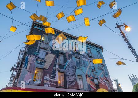 Vue sur l'extérieur de l'hôtel sur Columbus Avenue, North Beach, San Francisco, Californie, États-Unis, Amérique du Nord Banque D'Images