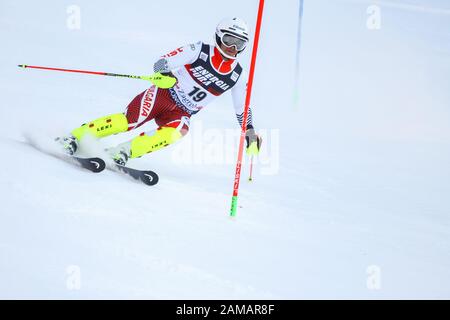 Zagreb, Croatie - 5 janvier 2020 : Albert Popov de Bulgarie en compétition lors de la coupe du monde de ski alpin Audi FIS 2019/2020, 3ème Mens Slalom, Snow Que Banque D'Images