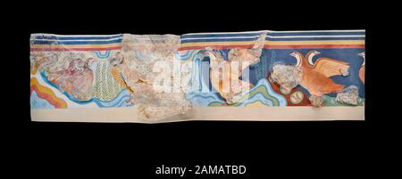 Le Minoan 'Partridge Fresco', l'art du mur du 'Guset House' Knossos Palace, 1600-140 av. J.-C. Musée Archéologique D'Héraklion. Fond Noir. Ça Banque D'Images