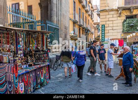 Sorrente, ITALIE - 26 septembre 2017 : Sorrente est une ville surplombant la baie de Naples. C'est une destination touristique populaire en raison de sa variété de smal Banque D'Images