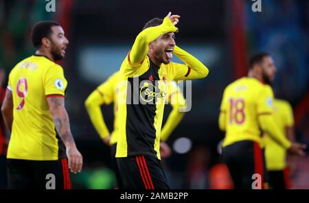 Roberto Pereyra (au centre) de Watford célèbre son troisième but du jeu lors du match de la Premier League au stade vitalité de Bournemouth. Banque D'Images