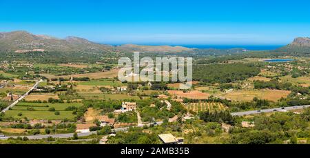 Cala Ratjada sur Majorque, beau paysage d'été, île de Majorque, Espagne Banque D'Images