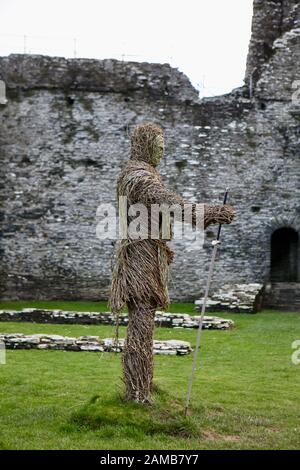 Effigie en osier de William Marshal, château de Cilgerran, Pays de Galles Banque D'Images