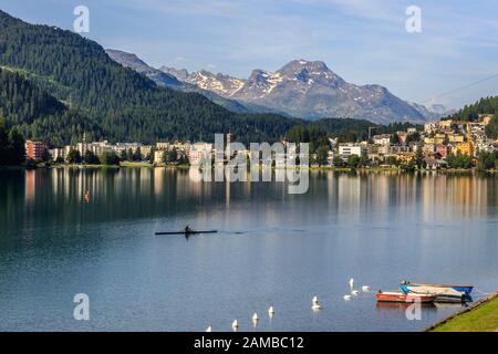 Vue sur le lac de Saint-Moritz. La Suisse Banque D'Images