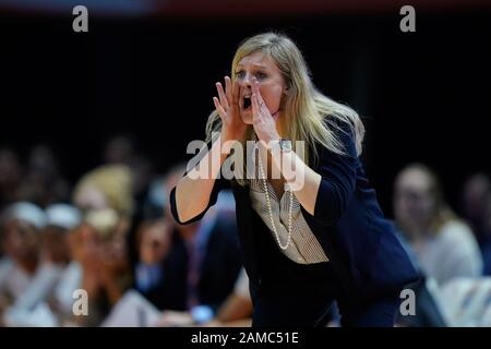 12 janvier 2020 : entraîneur-chef Kellie Harper de la Tennessee Lady Vols lors du match de basket-ball de la NCAA entre l'Université des Volontaires-Lady du Tennessee et l'Université de Géorgie Lady Bulldogs à Thompson Boling Arena à Knoxville TN Tim Gangloff/CSM Banque D'Images