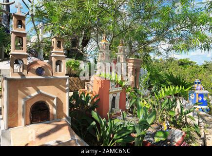 Cimetière mexicain traditionnel, Riviera Maya, Mexique. Banque D'Images