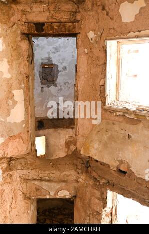 Ancien observatoire spatial de Sarajevo sur la montagne Trebevic, détruit pendant la guerre. Banque D'Images