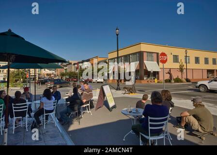 Café à Arcata Plaza à Arcata sur Redwood Coast, Californie, États-Unis Banque D'Images