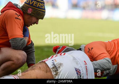 12 Janvier 2020, Mobile Rocket Stadium, Wakefield, Royaume-Uni, Rugby League, Danny Brough Témoignage Publicitaire, Wakefield Trinity / Hull Kingston Rovers :Mose Masoe Reçoit Le Traitement. Crédit: Dean Williams Banque D'Images