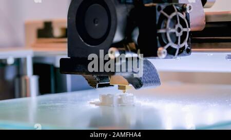 Imprimante 3D moderne impression machine modèle en plastique Banque D'Images