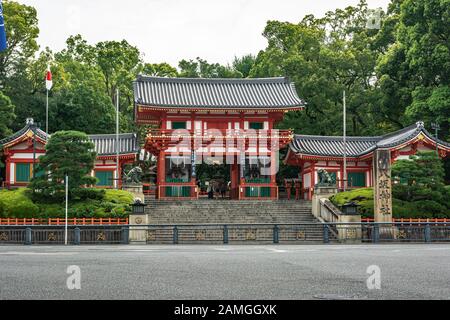 Kyoto, Japon, Asie - 5 Septembre 2019 : Vue Sur Le Sanctuaire De Yasaka Banque D'Images