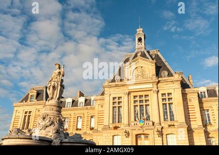 Hôtel de ville d'Evreux sur la place du général de Gaulle, capitale du département d'Eure, région normande de France Banque D'Images