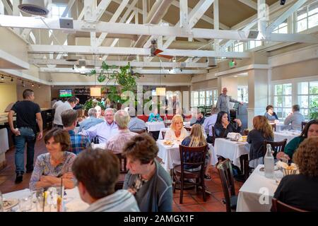 Photo de Piatti, restaurant à Danville, Californie, États-Unis, vue intérieure Banque D'Images