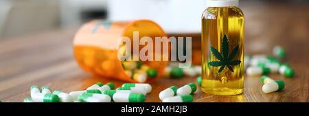 L'huile de la CDB avec d'autres drogues Banque D'Images