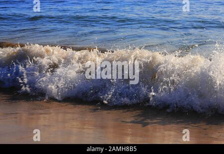 Vagues, plage, mer, eau bouillonnante Banque D'Images