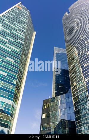 Nanterre, France - 9 novembre 2019: Siège de la société financière Societe Generale, situé dans le quartier financier de la Défense, près De Par Banque D'Images