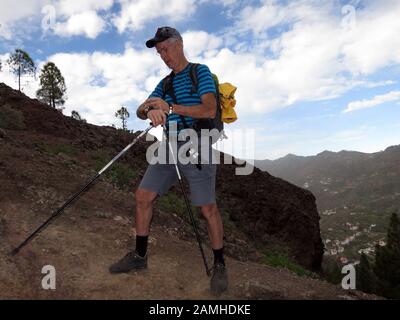 Wanderung vom Cruz Lanos de la Pez nach la Culata, Tejeda, Gran Canaria, Kanaren, espagnol Banque D'Images