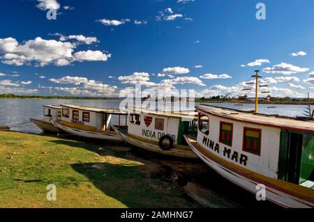 Bateaux, Rivière São Francisco, Ibotirama, Bahia, Brésil Banque D'Images