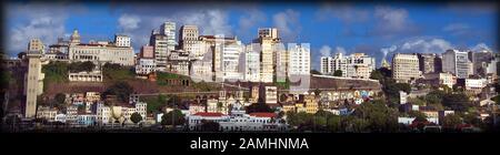 Salvador Port, Place Cayrú, Todos Os Santos Bay, Elevador Lacerda, Salvador, Bahia, Brésil Banque D'Images