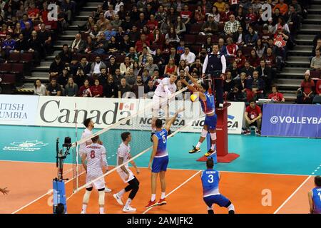 TEAM Canada Senior Men's Volleyball intérieur Banque D'Images