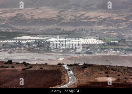 Vue sur la vallée du Jourdain, la Jordanie, la Vallée du Rift du highland près d'Ajloun, également ajlun, Jordanie, Moyen-Orient, Asie Banque D'Images