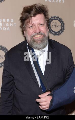 New York, États-Unis. 13 janvier 2020. New YORK, NEW YORK - 13 JANVIER : Oskar Eustis assiste en 2019 aux prix du Dramaturge Steinberg au Lincoln Center Theatre, Mitzi E. Newhouse Theatre le 13 janvier 2020 à New York City. Photo: Jeremy Smith/Imagespace Credit: Imagespace/Alay Live News Banque D'Images