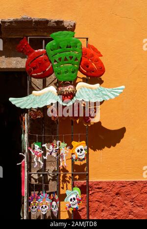 Entrée au magasin d'artisanat mexicain de San Miguel de Allende, Mexique Banque D'Images