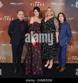 Los Angeles, États-Unis. 13 janvier 2020. (L-R) Jon Jon Briones, Isa Briones, Megan Briones et Teo Briones au CBS All Access' Star TREK PICARD Premiere, tenu au ArcLight Cinerama Dome à Hollywood, CA, lundi 13 janvier 2020. (Photo De Athanlee B. Mirador/Sipa Usa) Crédit: Sipa Usa/Alay Live News Banque D'Images