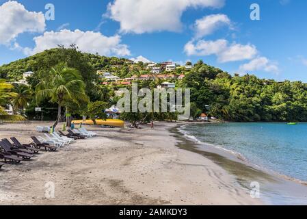 Les trois-Ilets, Martinique - 13 décembre 2018: Plage d'actualité d'Anse-A-l'Ane aux trois-Ilets, île des caraïbes Martinique. De fort de France, plus Banque D'Images