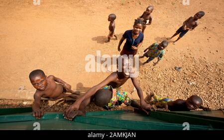 Bénin' S TRAIN VOYAGE DANS LE TEMPS Banque D'Images