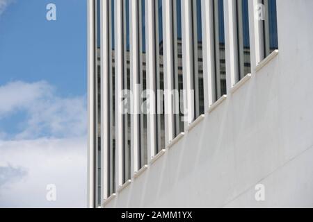 Le nouveau Centre NS-Documentation sur le site de l'ancienne "Maison Brown" sur Brienner Straße à proximité de Königsplatz. [traduction automatique] Banque D'Images