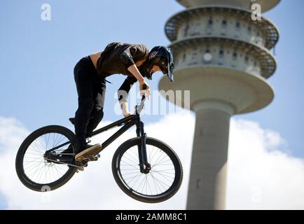 Tournoi de VTT au Mash de Munich à l'Olympiapark de Munich. [traduction automatique] Banque D'Images